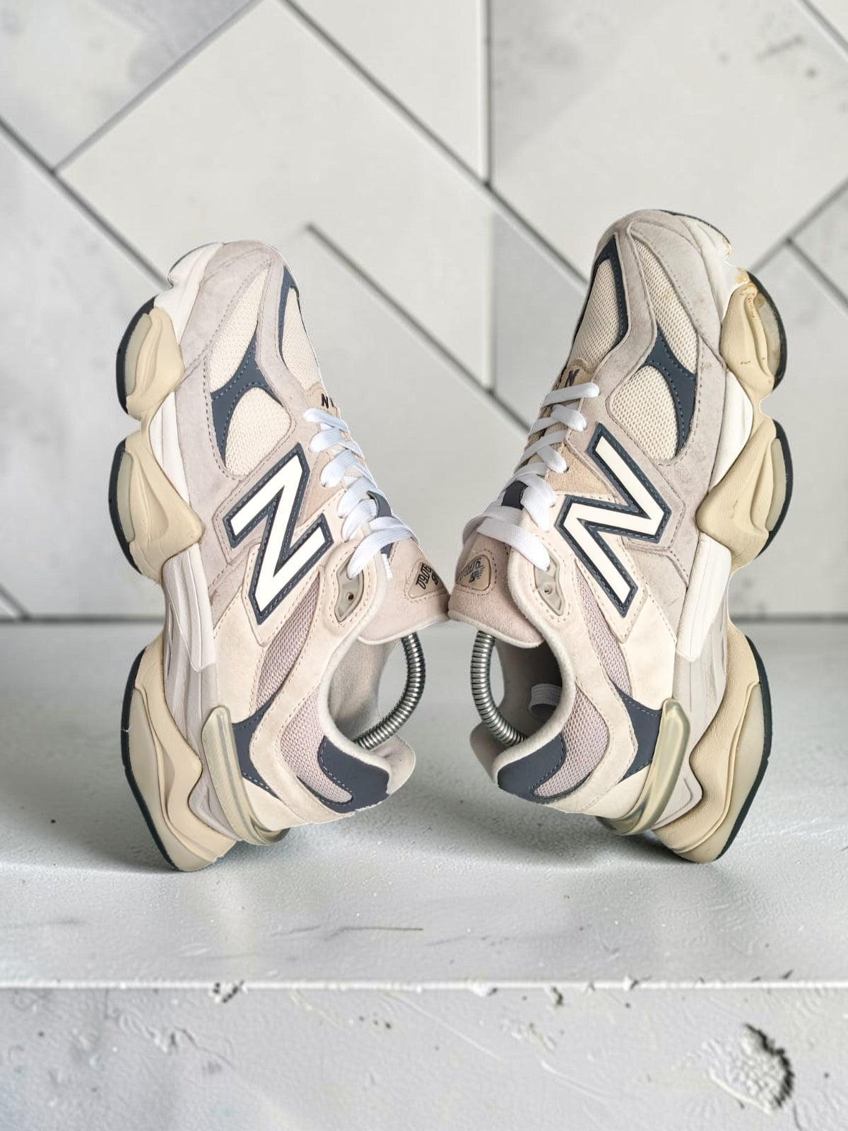 New Balance 9060 - Bon état
