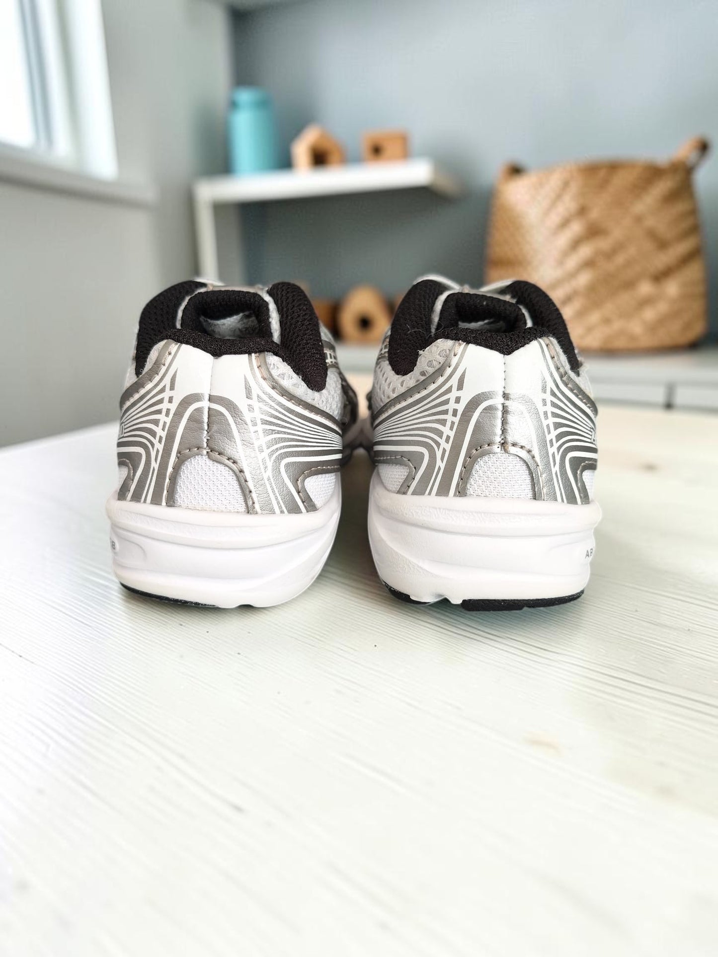 New Balance 740 - Très bon état
